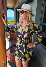 Load image into Gallery viewer, Kaftan - Black Floral